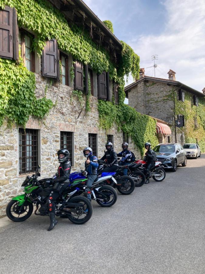 Hotel Conti Formentini San Floriano del Collio Bagian luar foto