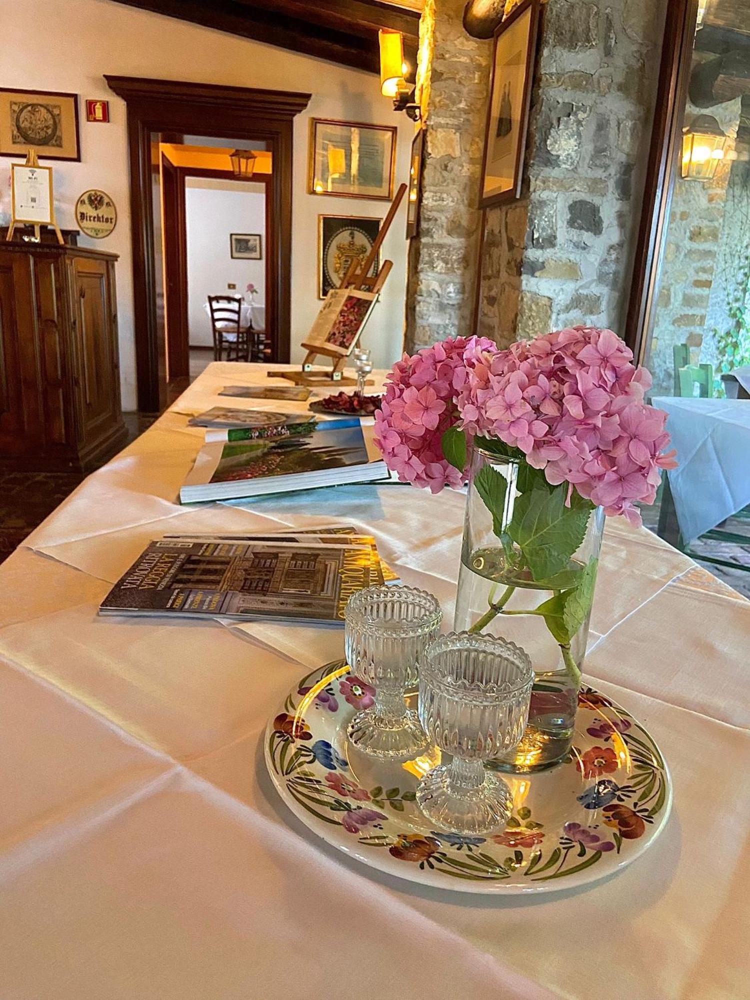 Hotel Conti Formentini San Floriano del Collio Bagian luar foto